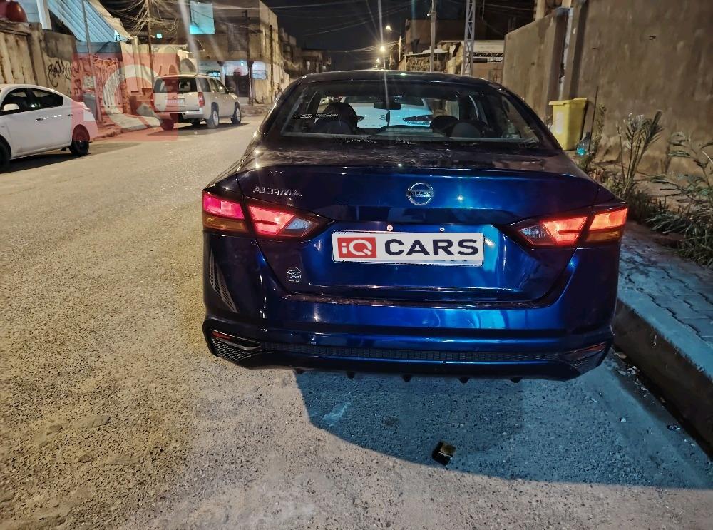 نیسان ئەلتیما